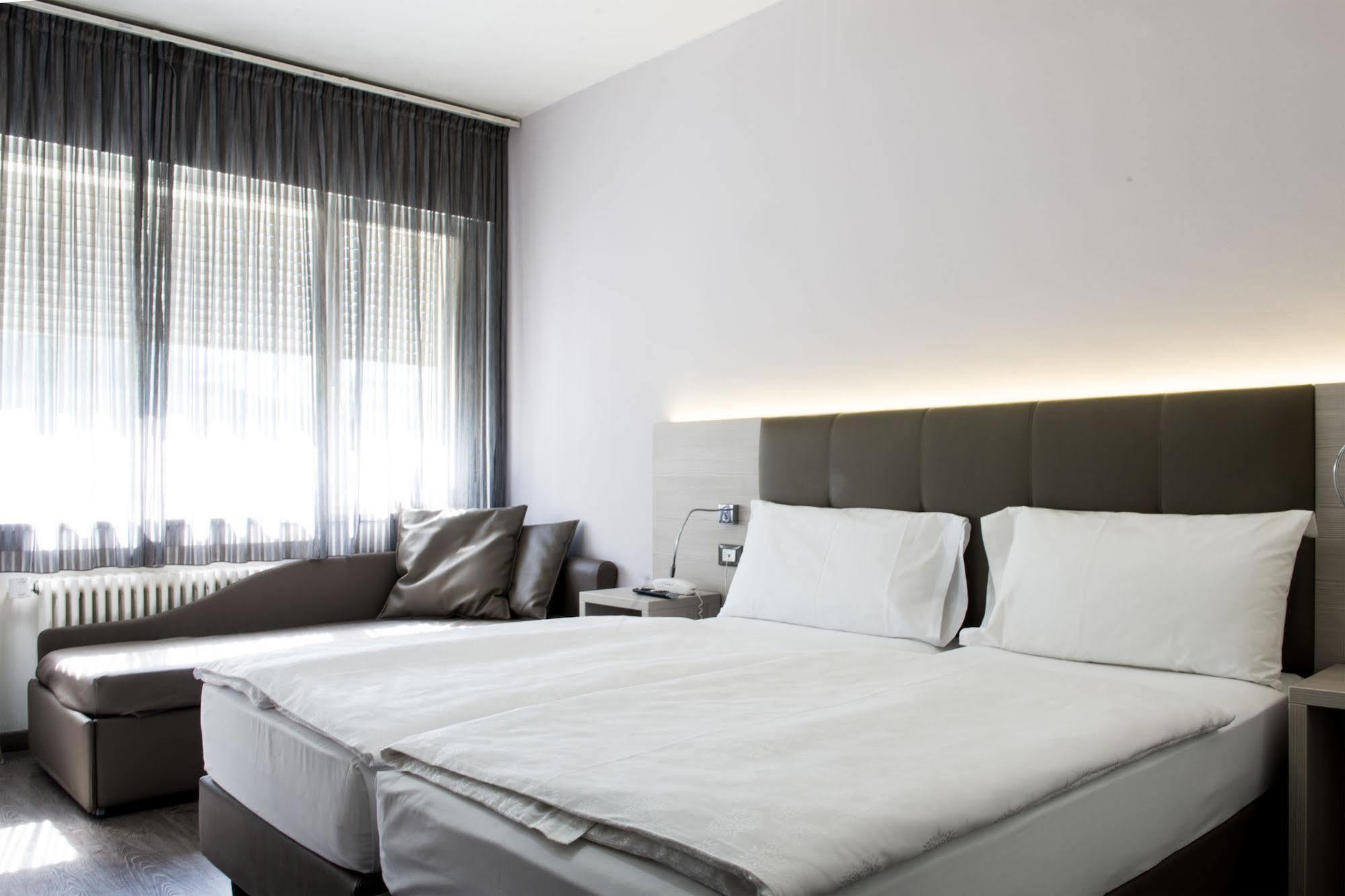 Hotel Ariston Больцано Екстер'єр фото