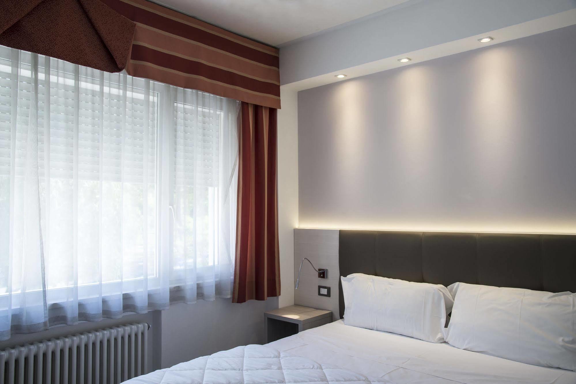 Hotel Ariston Больцано Екстер'єр фото