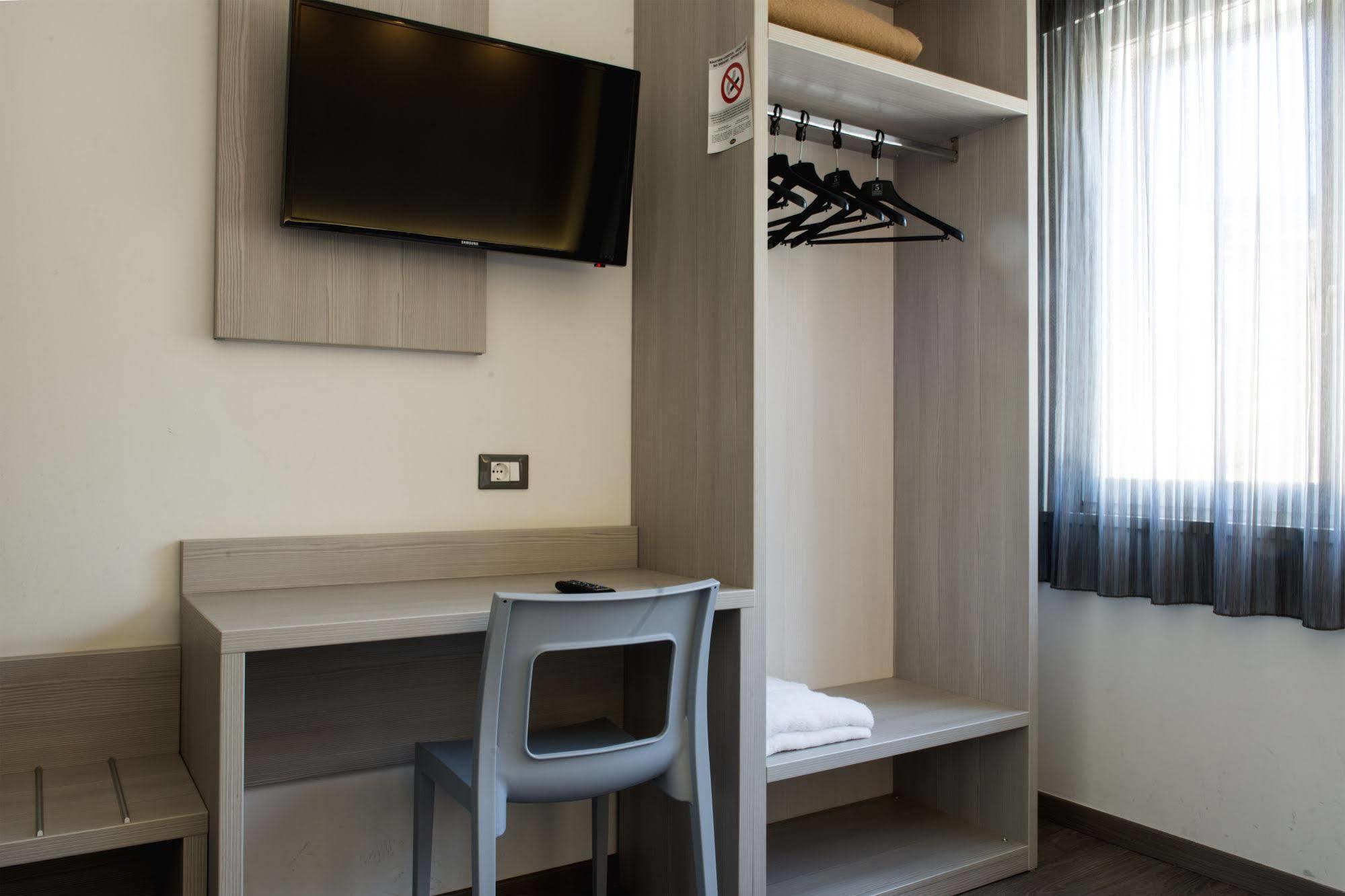 Hotel Ariston Больцано Екстер'єр фото